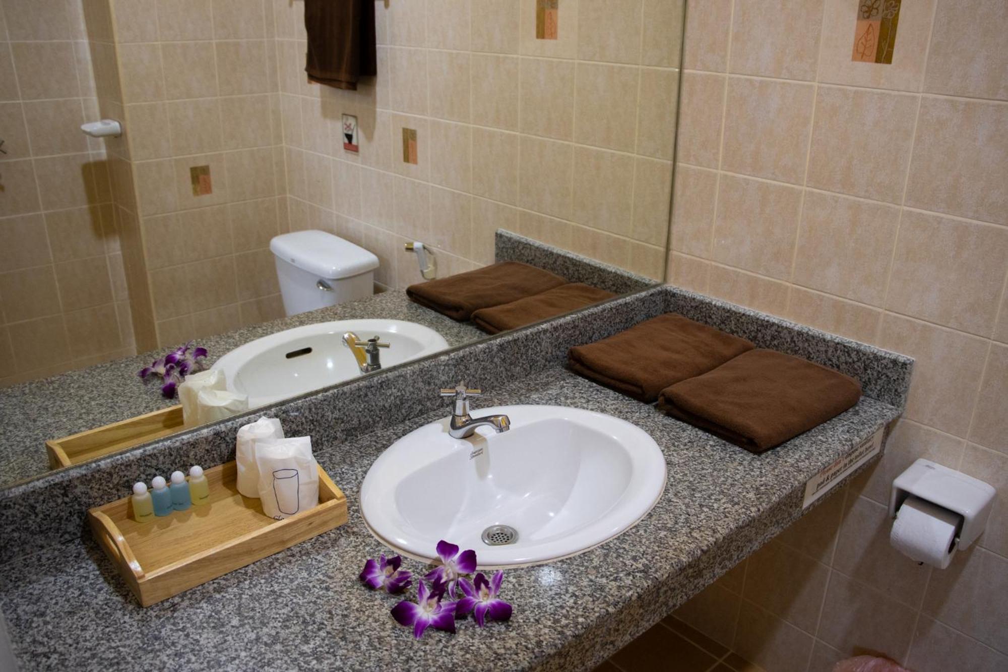 Thai Life Guesthouse Khaolak خاو لاك المظهر الخارجي الصورة